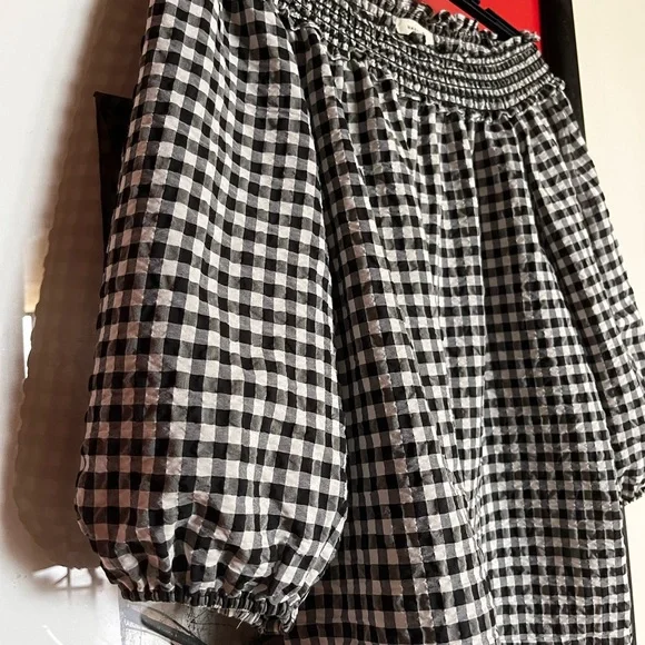 Black white gingham off the shoulders Max Studio blouse - Picture 4 of 7